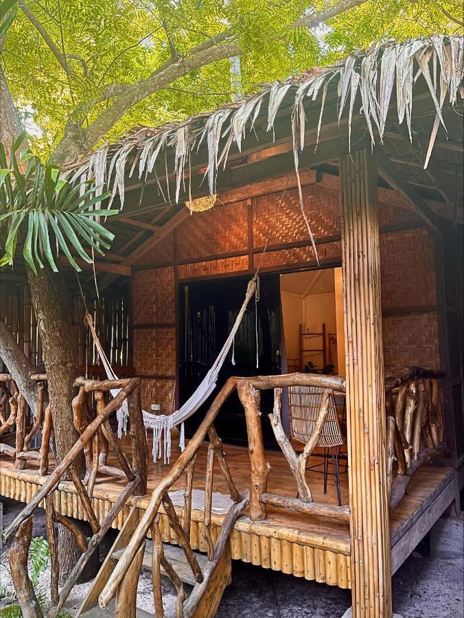 Monkey Business Siquijor Hotell Exteriör bild