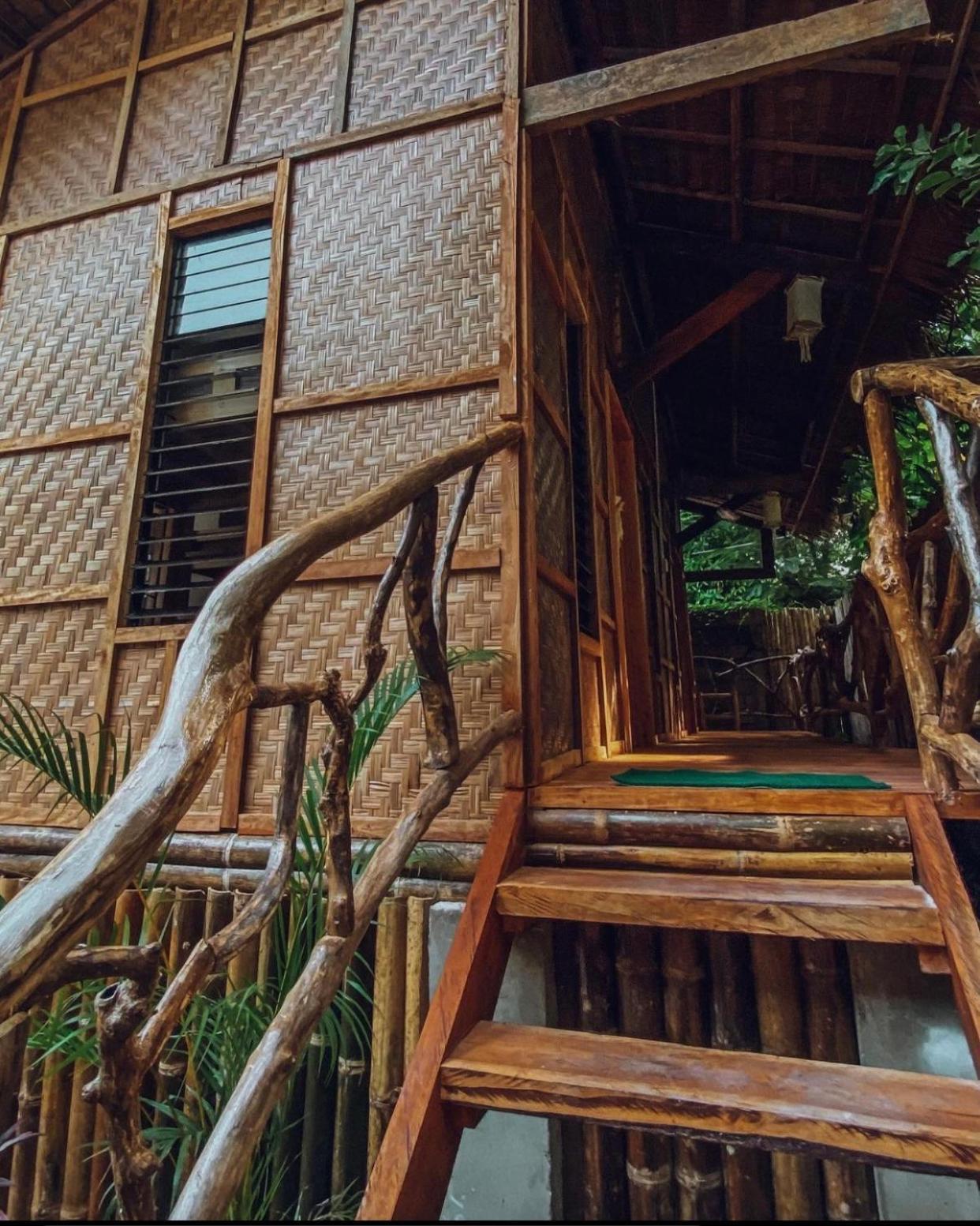 Monkey Business Siquijor Hotell Exteriör bild